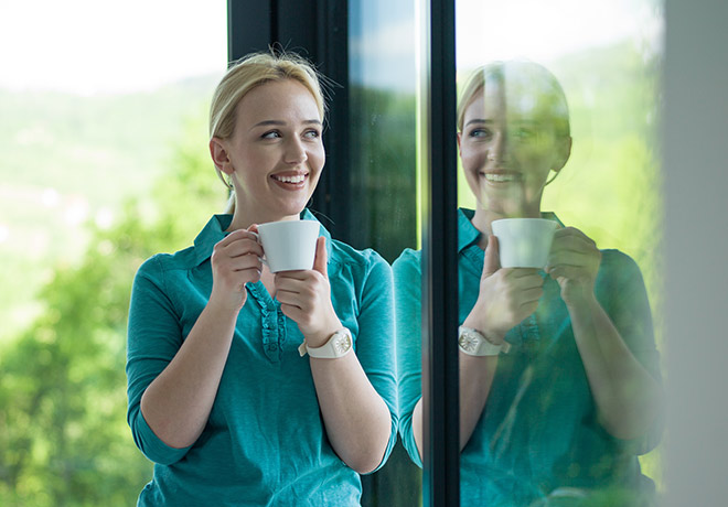 Drinking tea at a new window